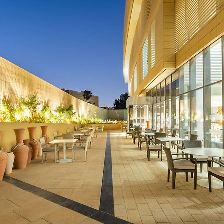 Radisson Blu Hotel & Residence, Riyadh Diplomatic Quarter Exterior photo